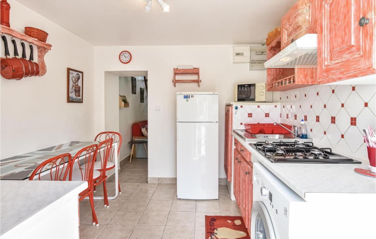 2 Bedroom Lovely Home In St Avaugourd Des Lande Saint-Avaugourd-des-Landes Bagian luar foto