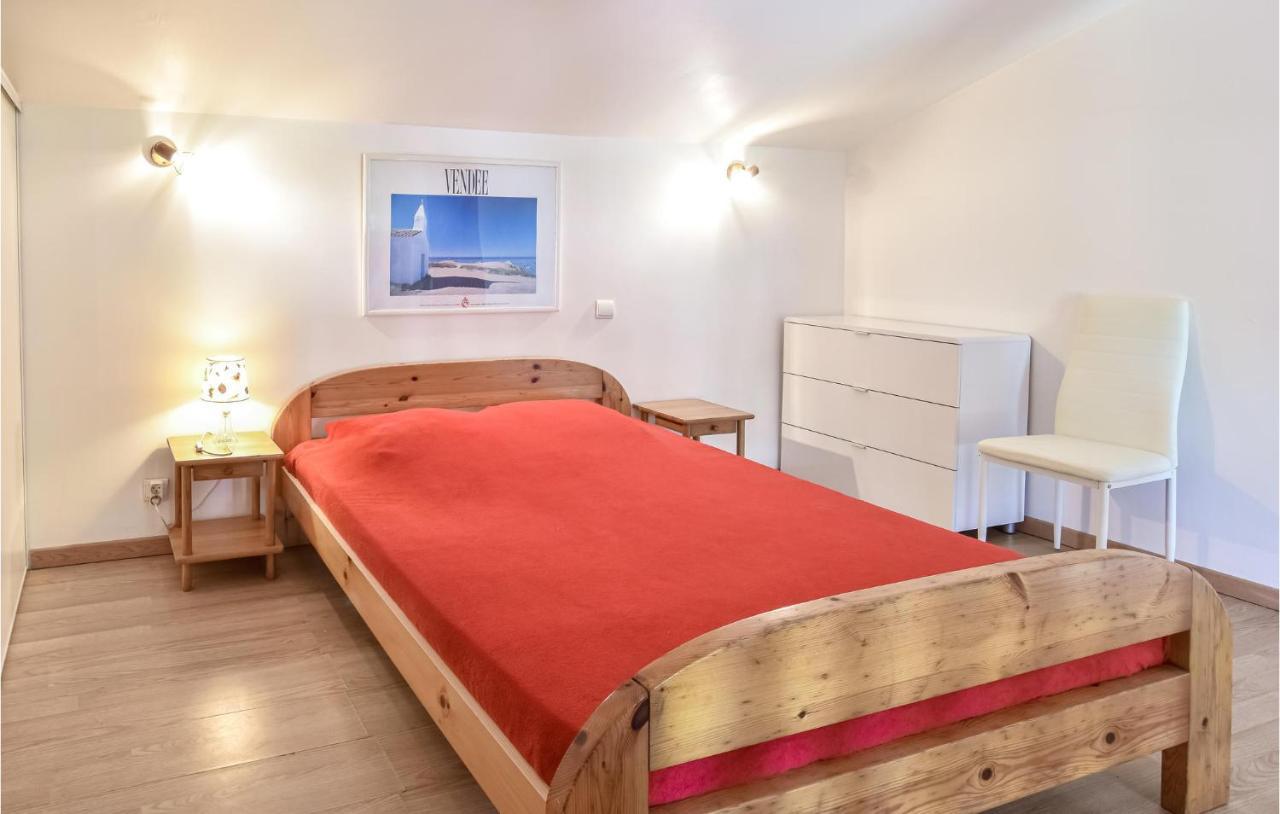 2 Bedroom Lovely Home In St Avaugourd Des Lande Saint-Avaugourd-des-Landes Bagian luar foto
